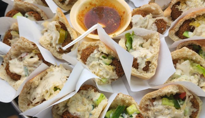 סיור קולינרי בשוק הכרמל עם טועמים את השוק