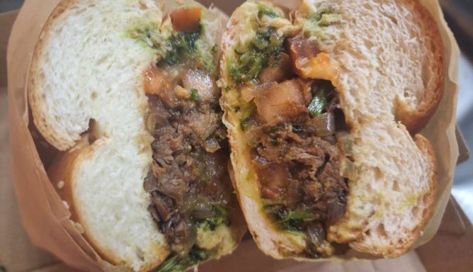 סיור קולינרי בשרונה מרקט עם טועמים את השוק