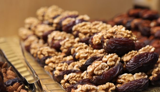 סיור קולינרי בשרונה מרקט עם טועמים את השוק